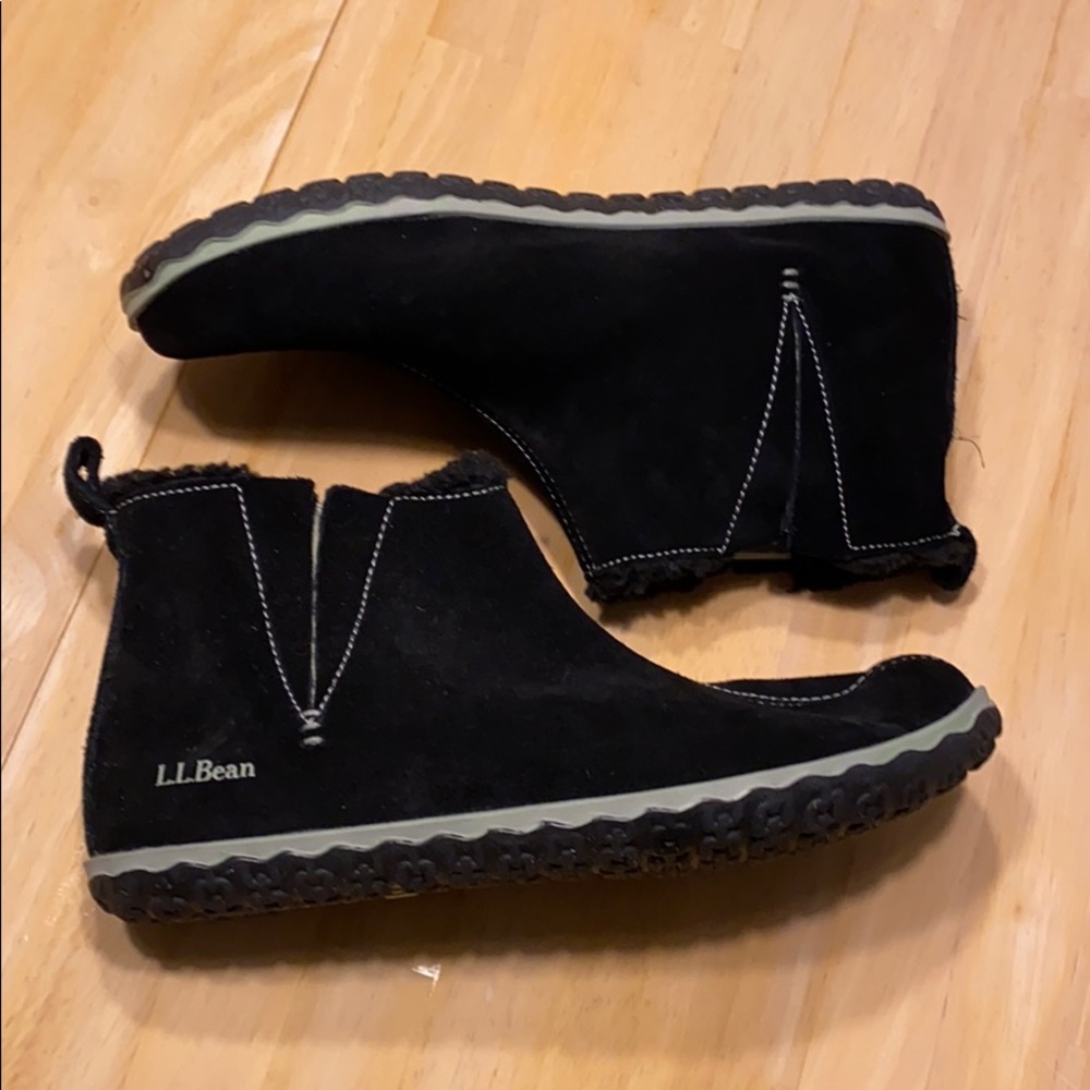 LL Bean size 9 fur lined booties